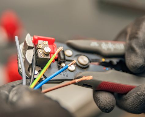 Un électricien de confiance pour vos travaux à Plomelin et Finistère Sud Un électricien de confiance pour vos travaux à Plomelin et Finistère Sud